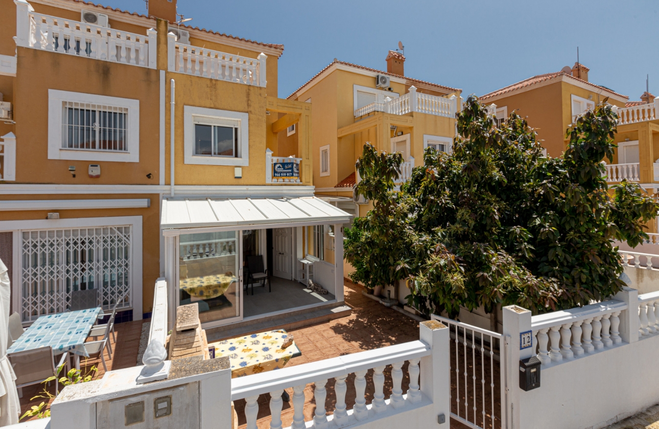 Resale - Townhouse - La Zenia