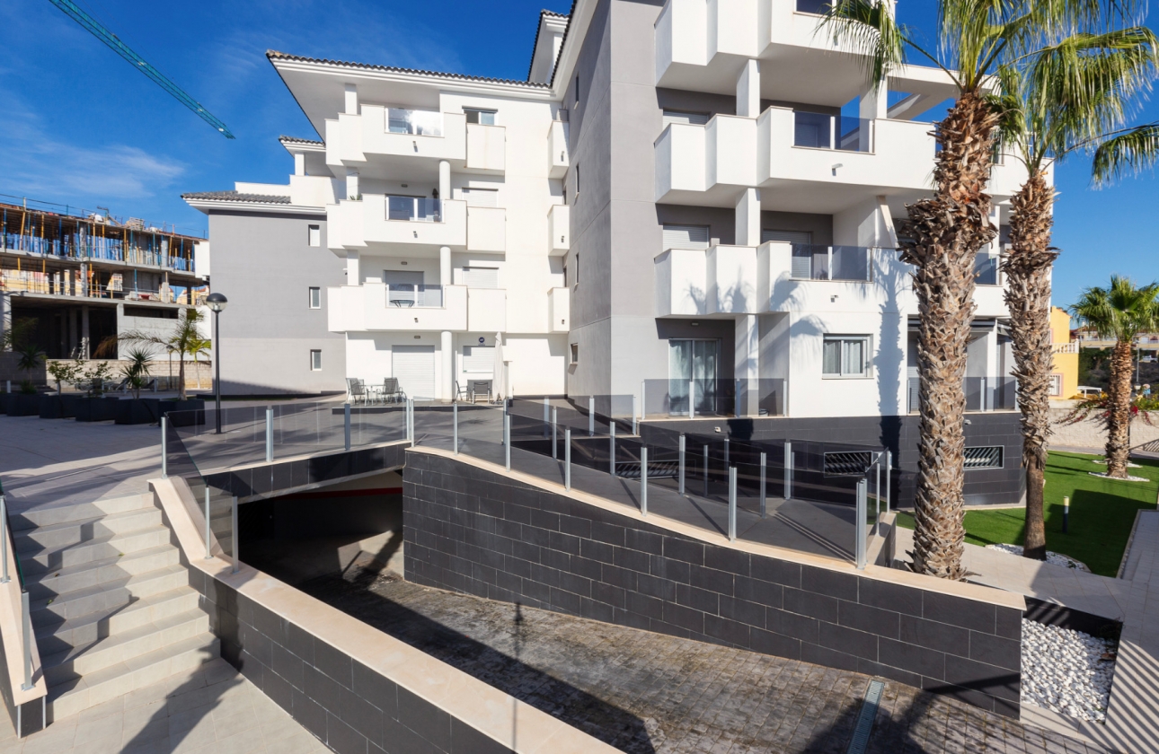 Resale - Apartment - Orihuela Costa - Villamartín