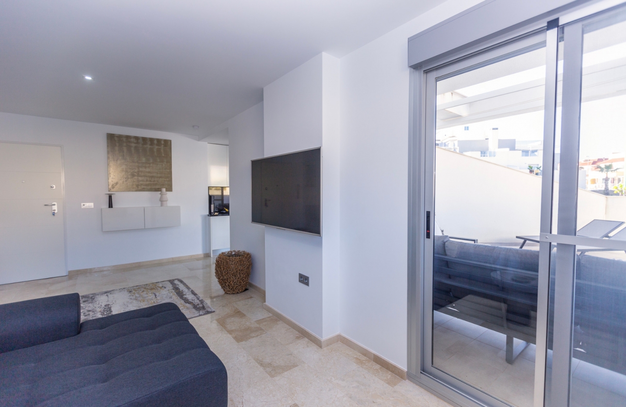 Resale - Apartment - Orihuela Costa - Villamartín