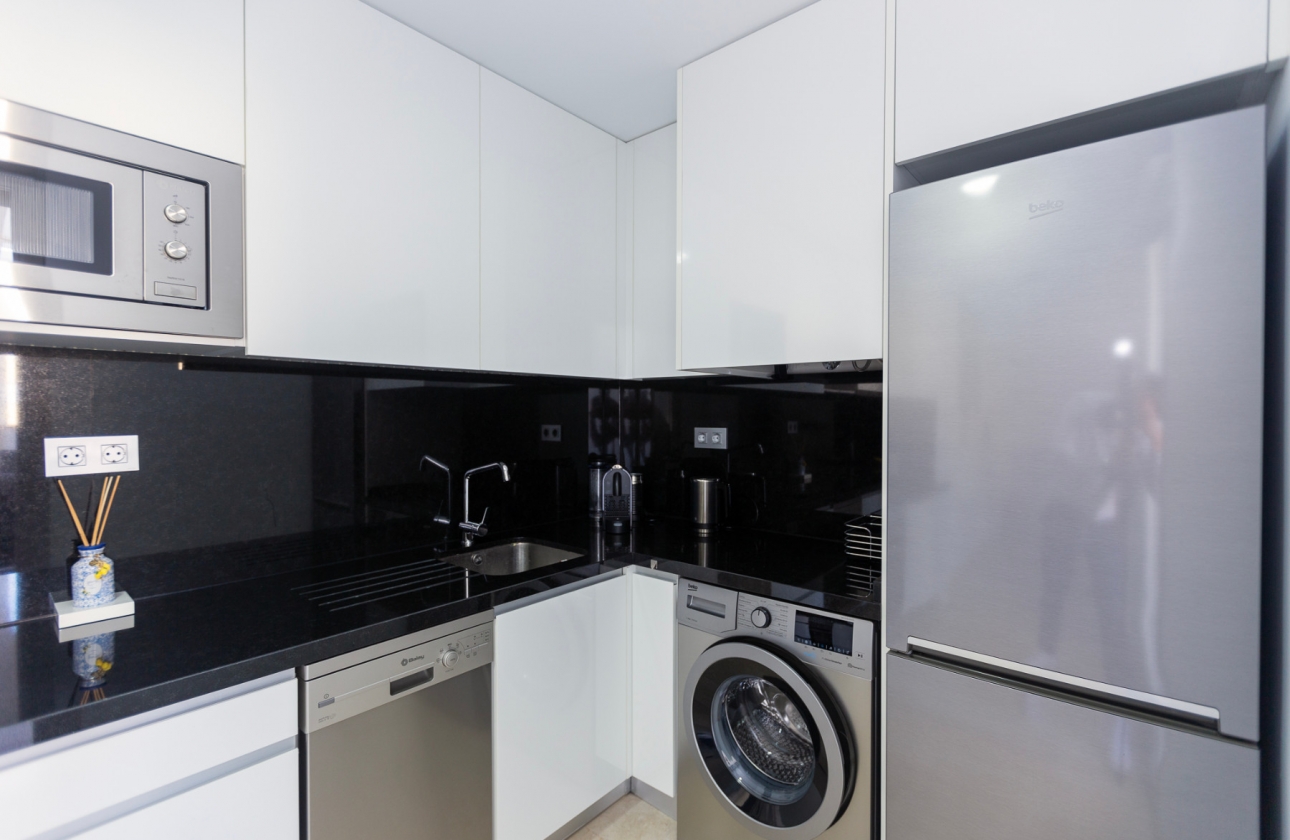 Resale - Apartment - Orihuela Costa - Villamartín