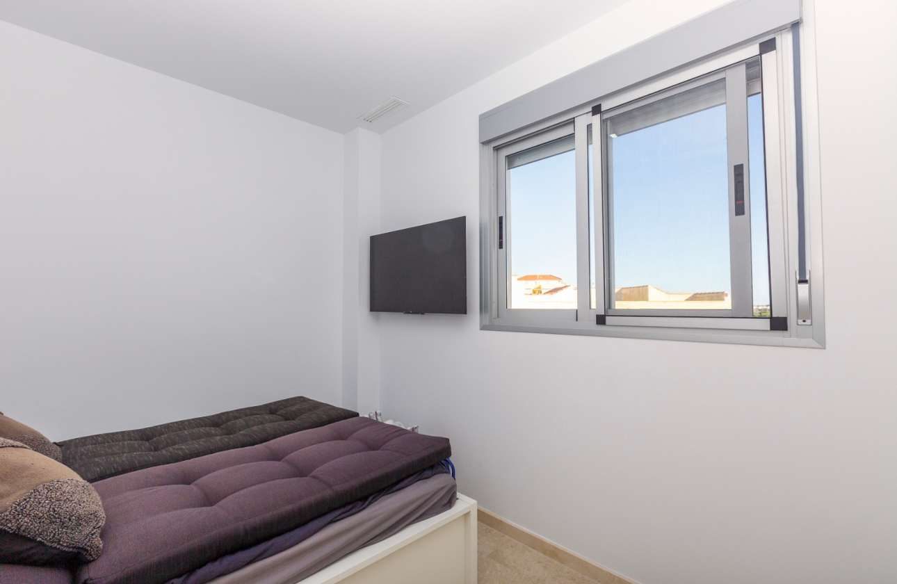 Resale - Apartment - Orihuela Costa - Villamartín