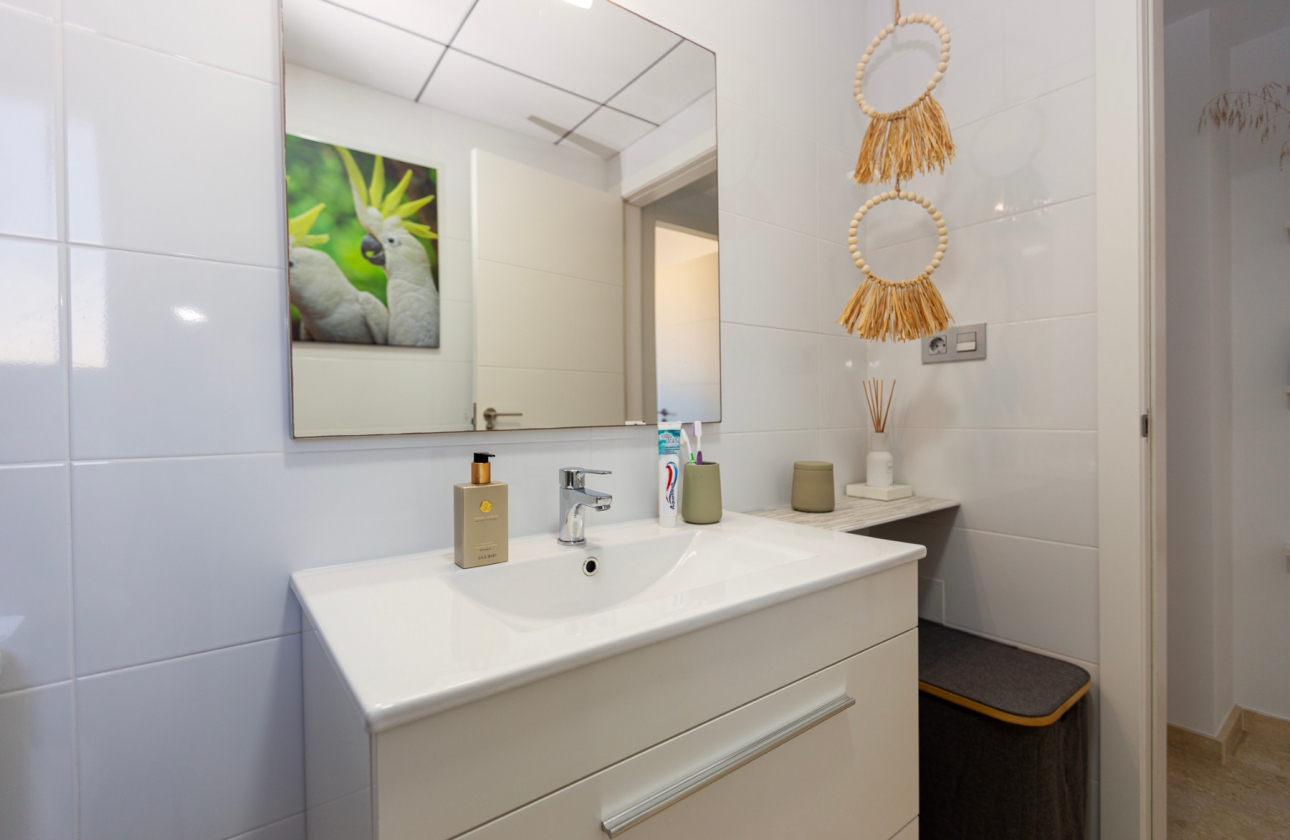 Resale - Apartment - Orihuela Costa - Villamartín