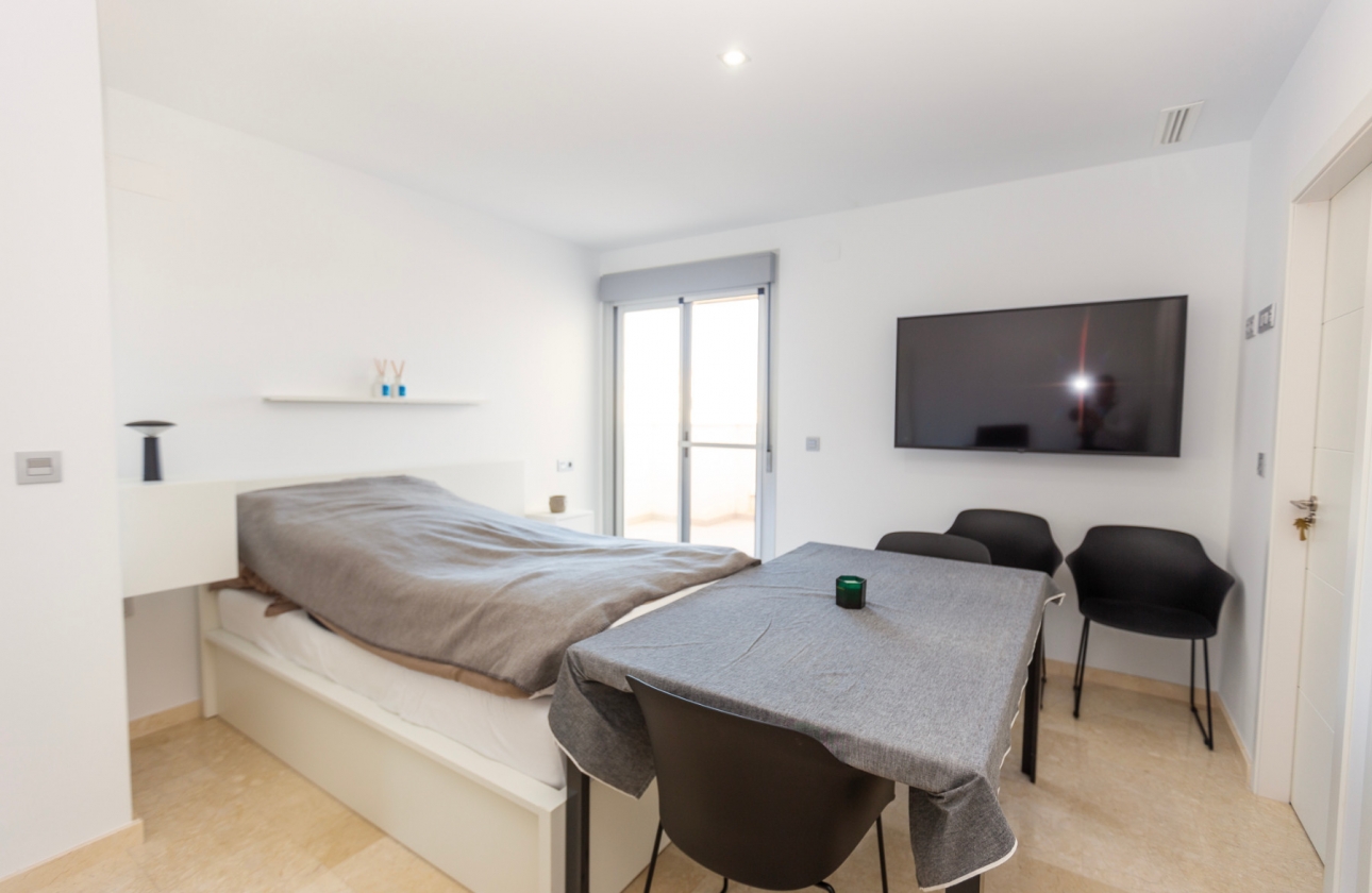 Resale - Apartment - Orihuela Costa - Villamartín