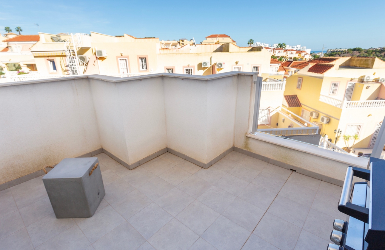 Resale - Apartment - Orihuela Costa - Villamartín