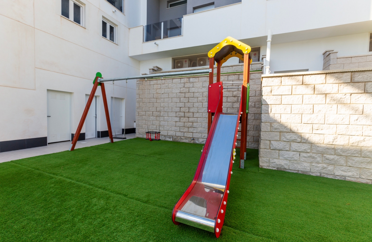 Resale - Apartment - Orihuela Costa - Villamartín