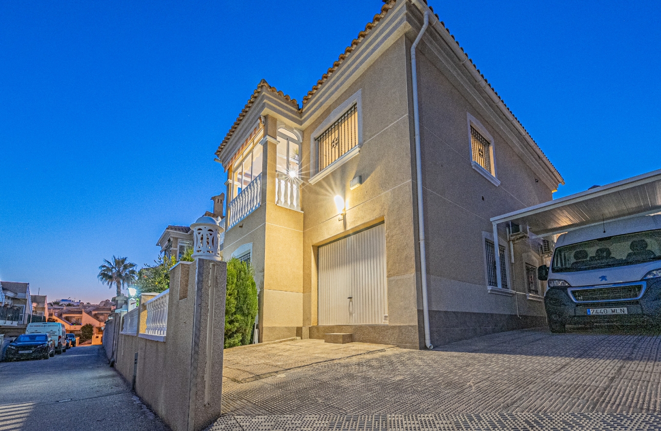 Rynek wtórny - Villa - Villamartin - Montegolf