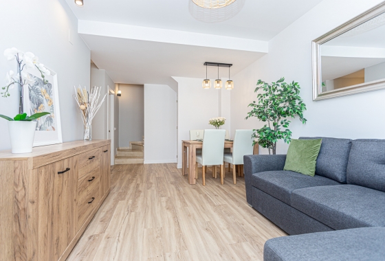 Resale - Townhouse - Torrevieja - Los Altos