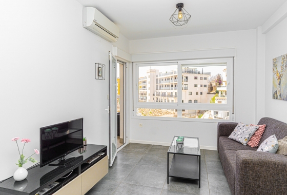 Reventa - Apartment - Campoamor