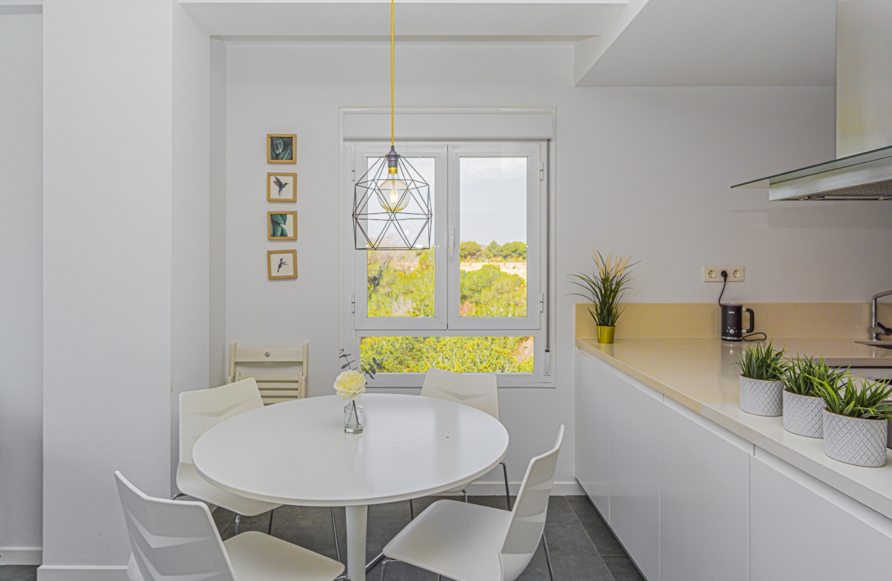 Reventa - Apartment - Campoamor