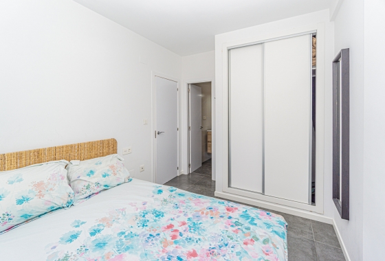 Reventa - Apartment - Campoamor