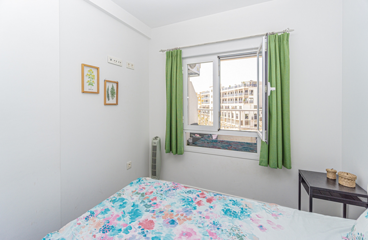 Reventa - Apartment - Campoamor