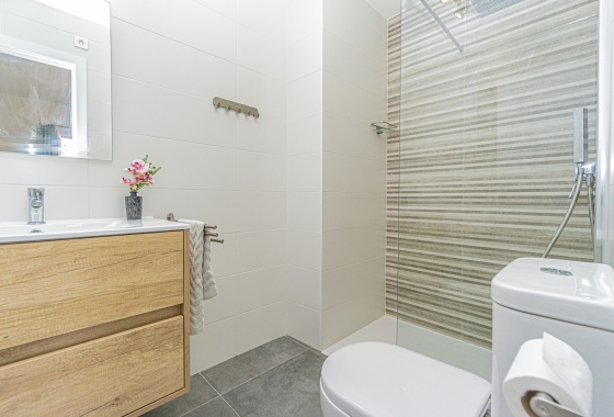 Reventa - Apartment - Campoamor