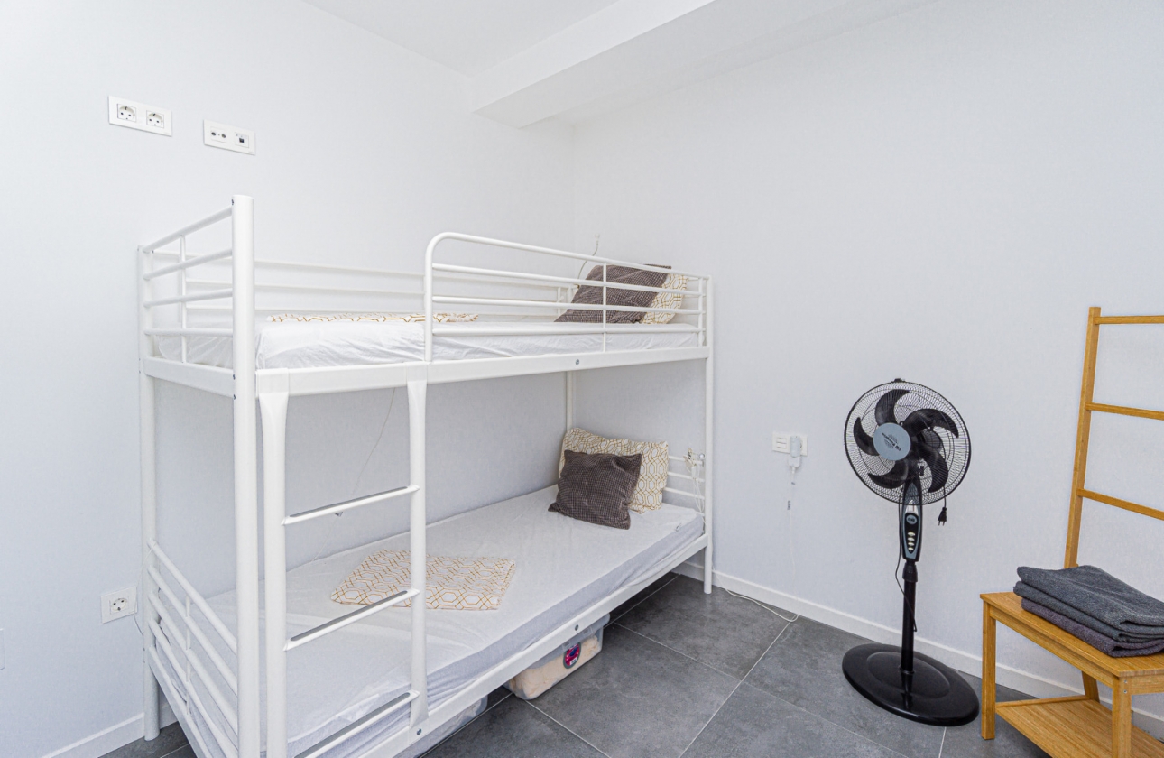 Reventa - Apartment - Campoamor