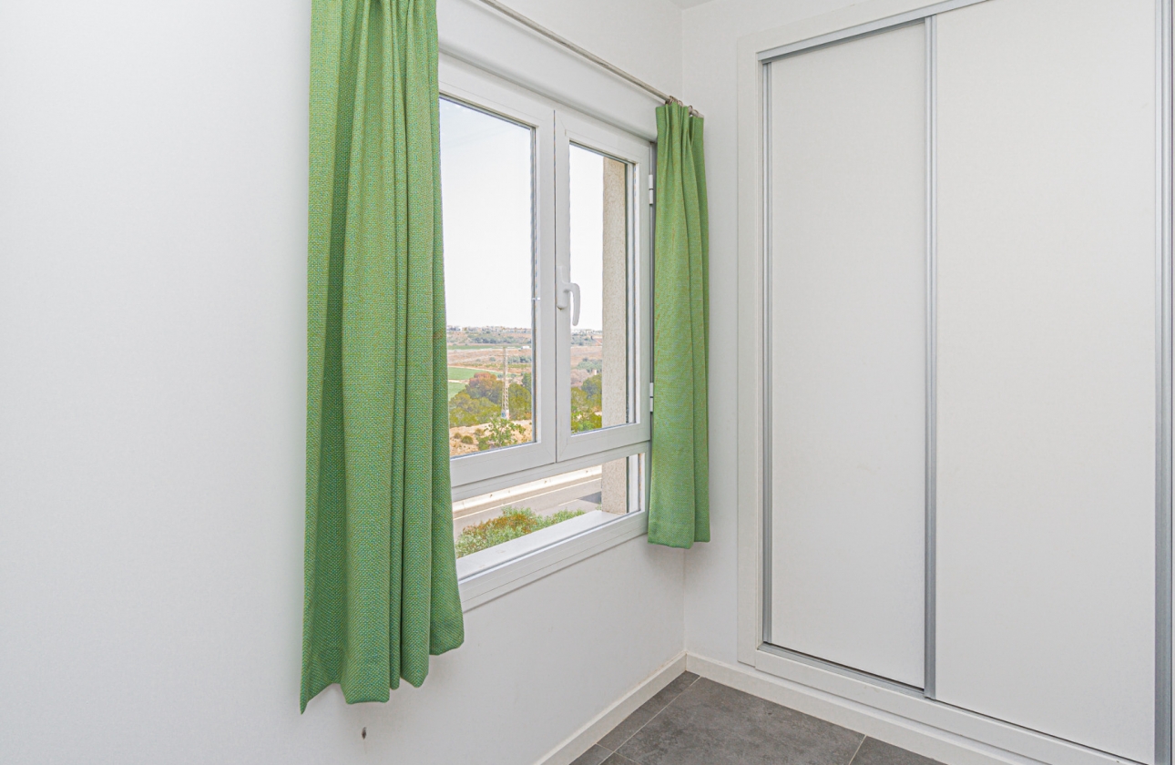 Reventa - Apartment - Campoamor