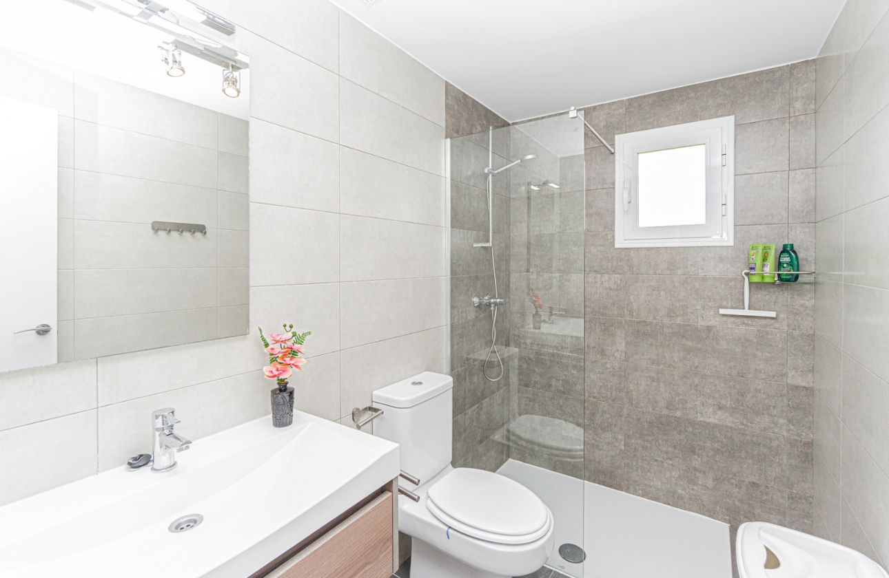 Reventa - Apartment - Campoamor