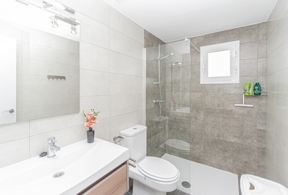 Reventa - Apartment - Campoamor