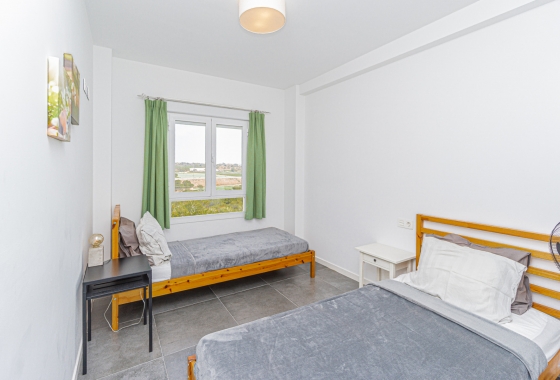 Reventa - Apartment - Campoamor