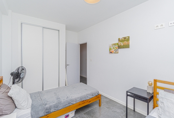 Reventa - Apartment - Campoamor