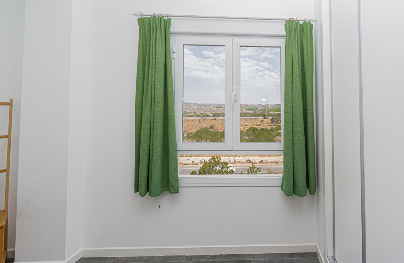 Reventa - Apartment - Campoamor