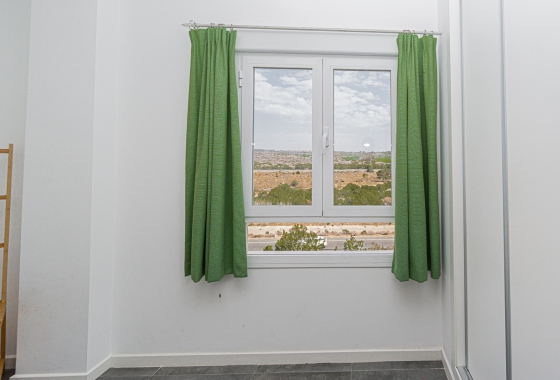 Reventa - Apartment - Campoamor