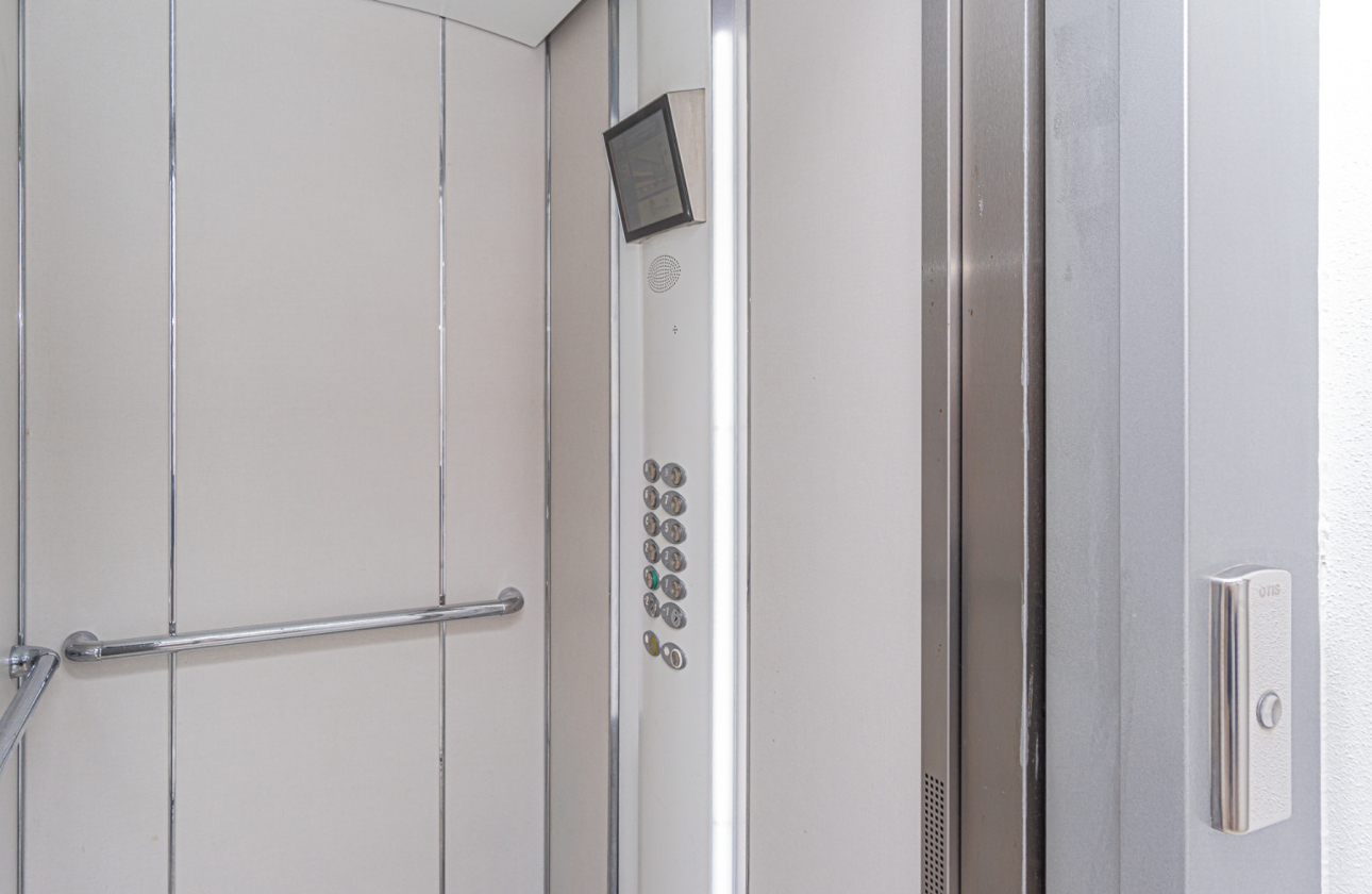 Reventa - Apartment - Campoamor