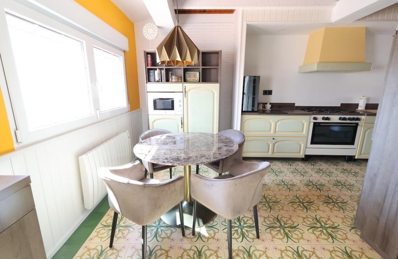 Rynek wtórny - Villa - Orihuela Costa - Villamartín