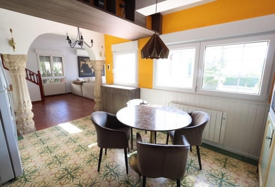 Rynek wtórny - Villa - Orihuela Costa - Villamartín