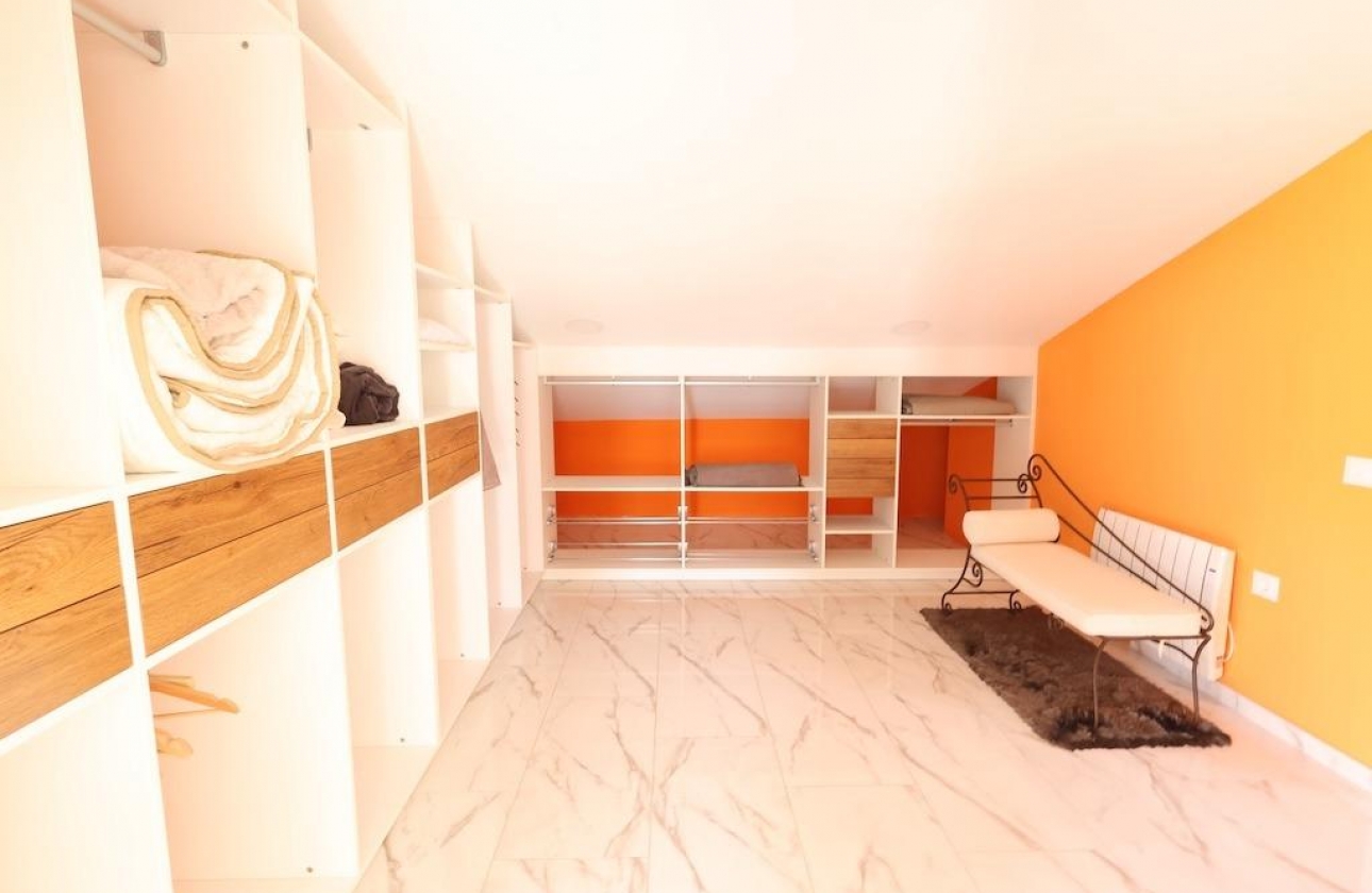 Rynek wtórny - Villa - Orihuela Costa - Villamartín