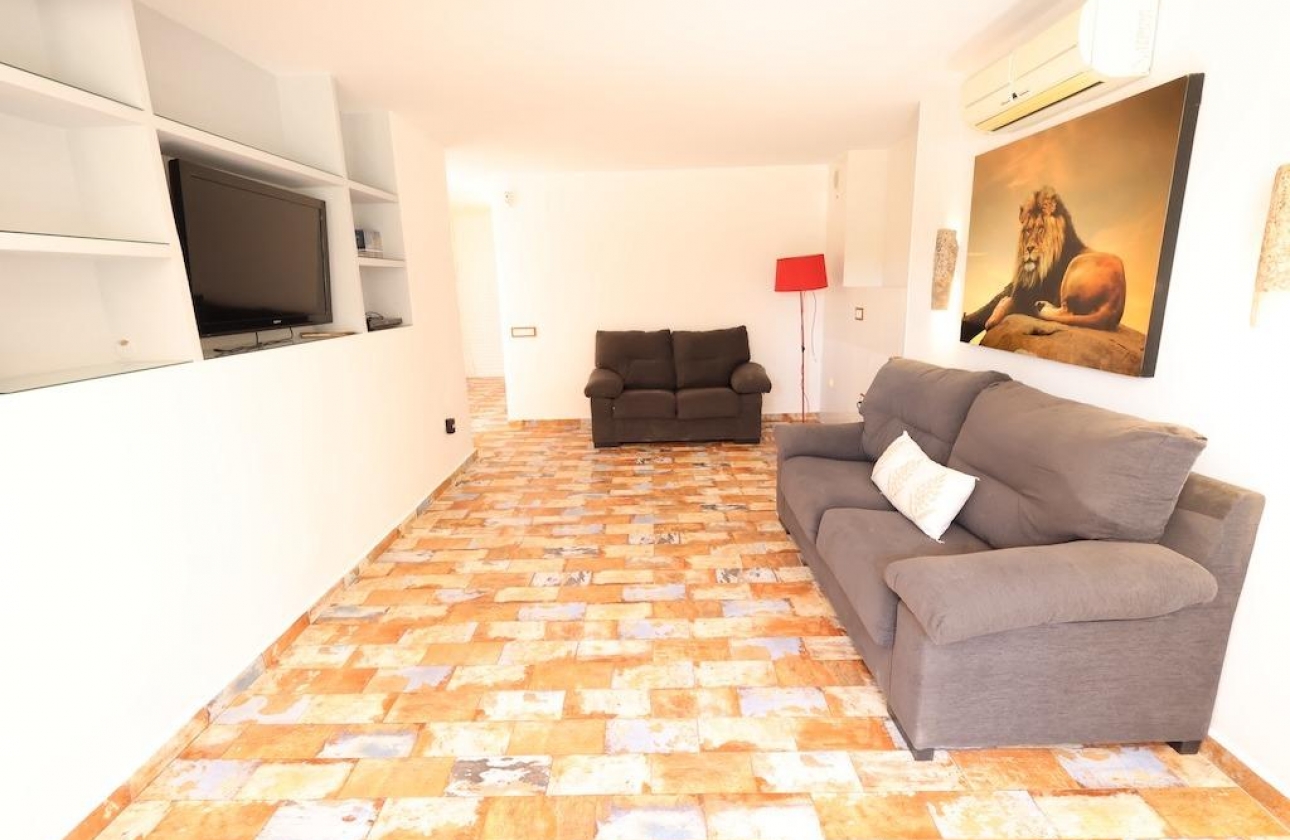 Rynek wtórny - Villa - Orihuela Costa - Villamartín