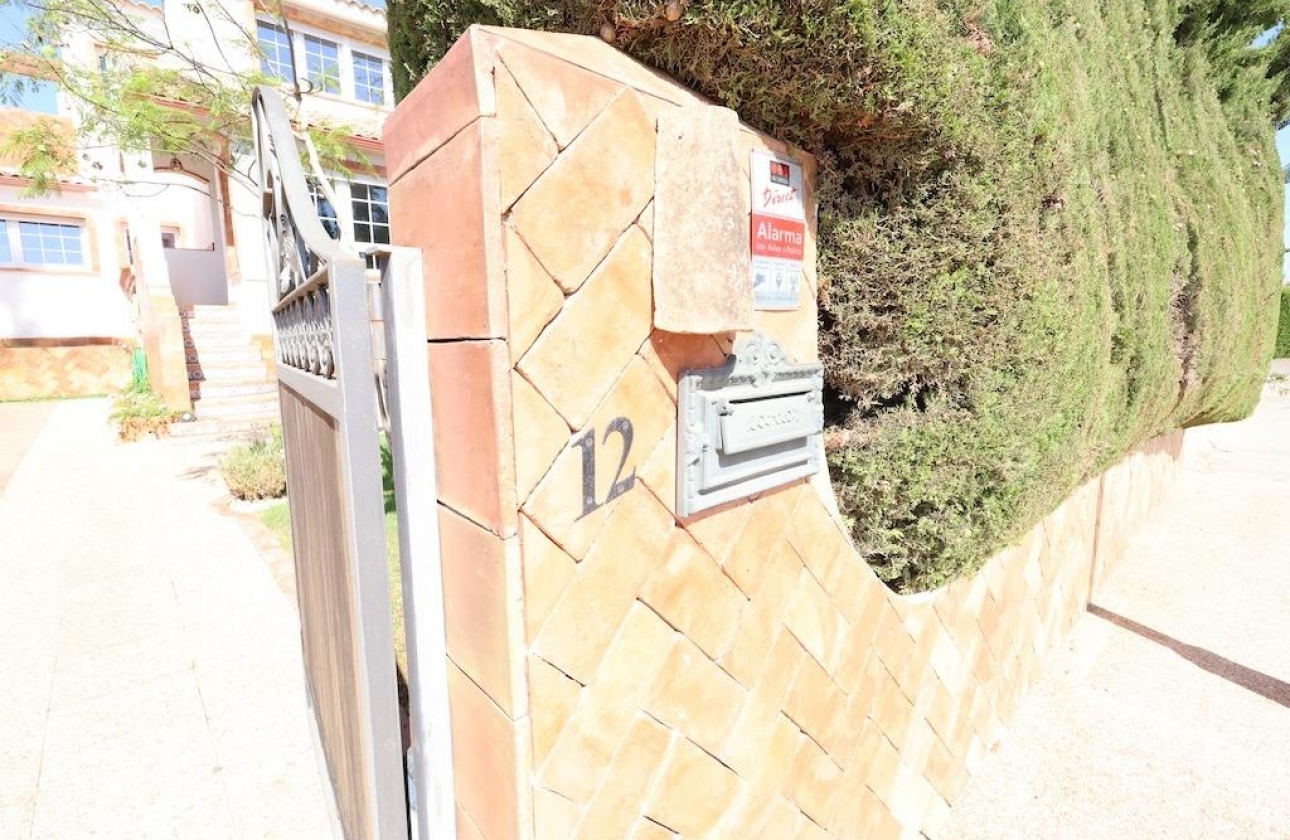 Rynek wtórny - Villa - Orihuela Costa - Villamartín