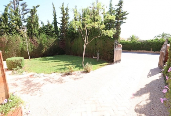 Rynek wtórny - Villa - Orihuela Costa - Villamartín