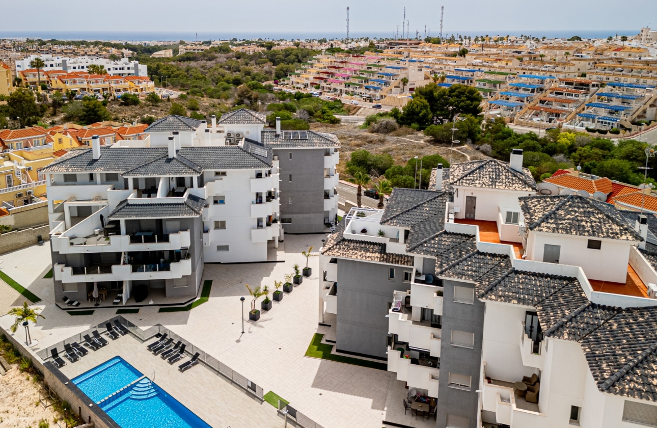 Resale - Apartment - Orihuela Costa - Villamartín