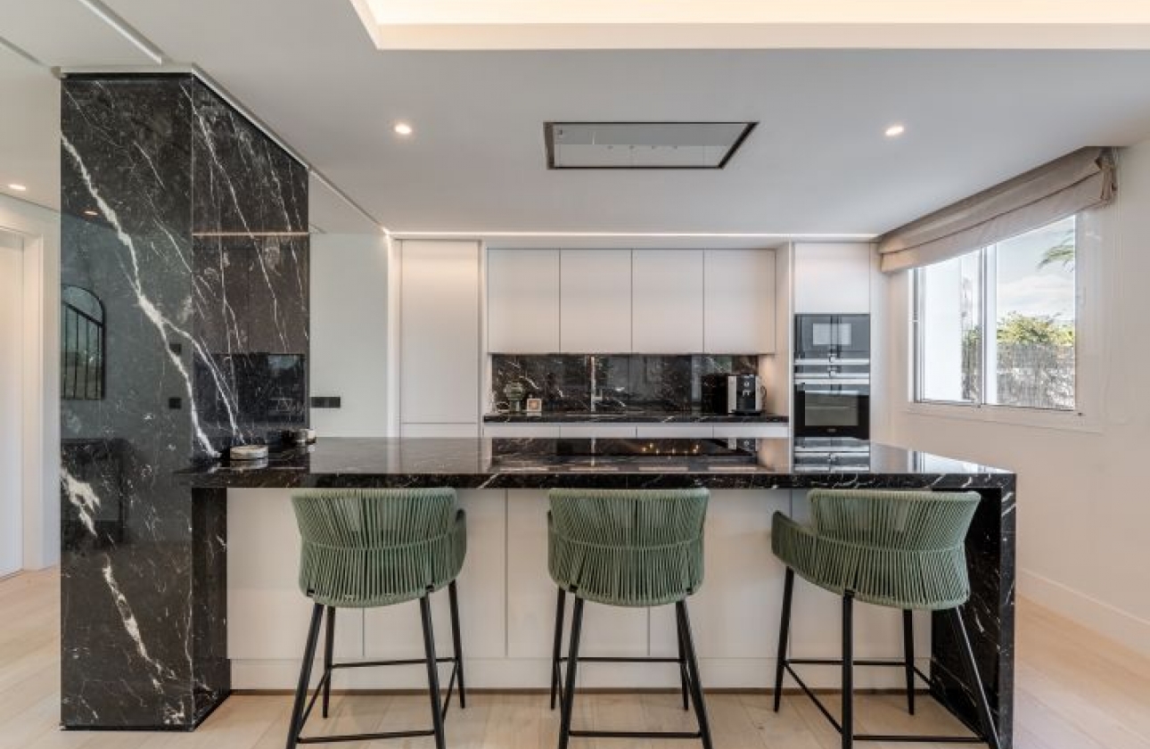 Rynek pierwotny - Villa - Marbella