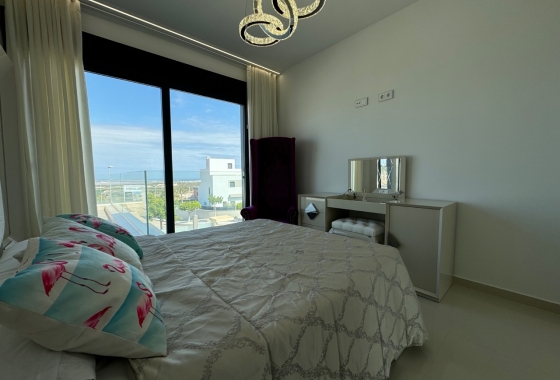 Resale - Villa - San Miguel de Salinas