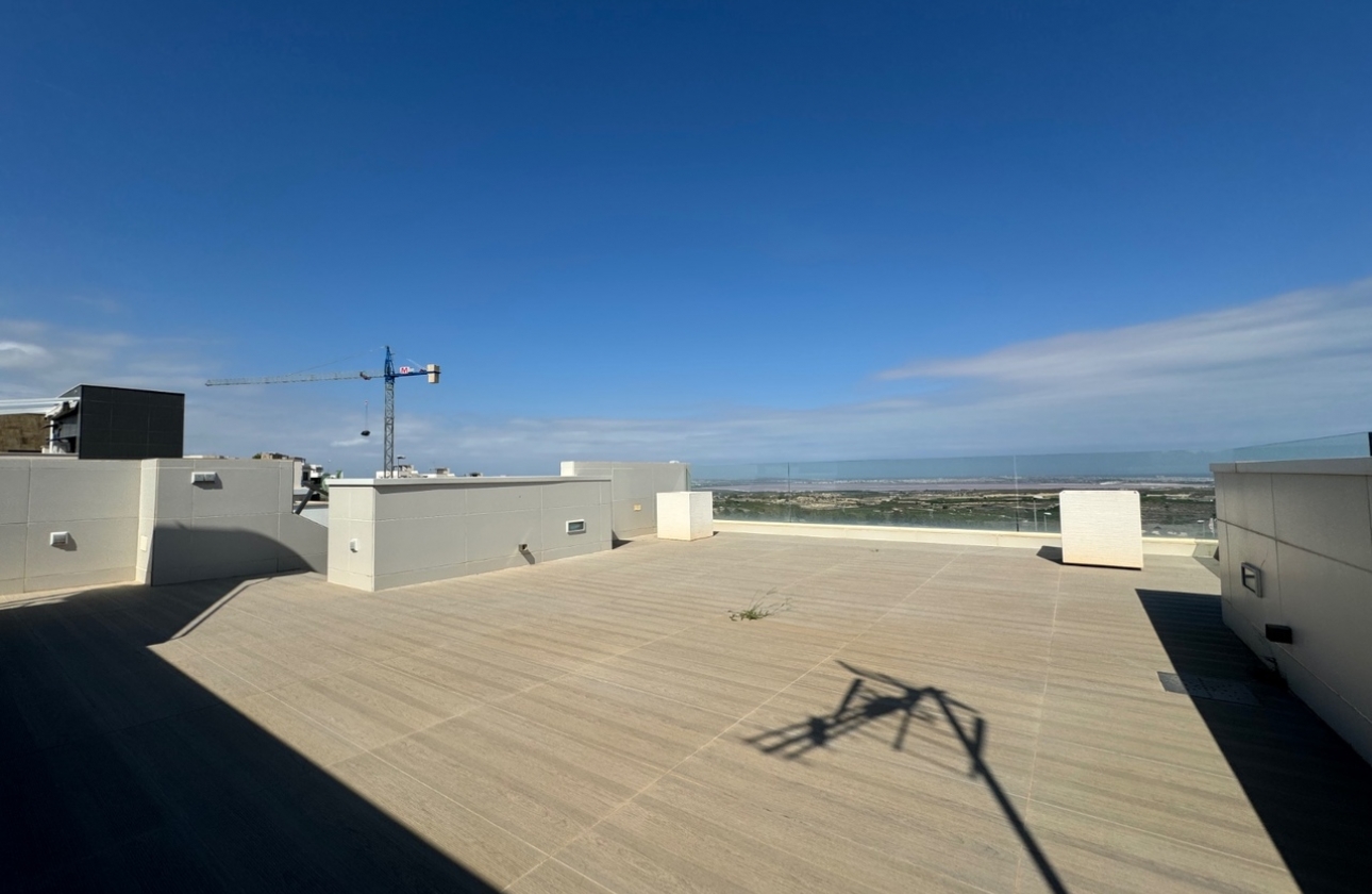 Resale - Villa - San Miguel de Salinas