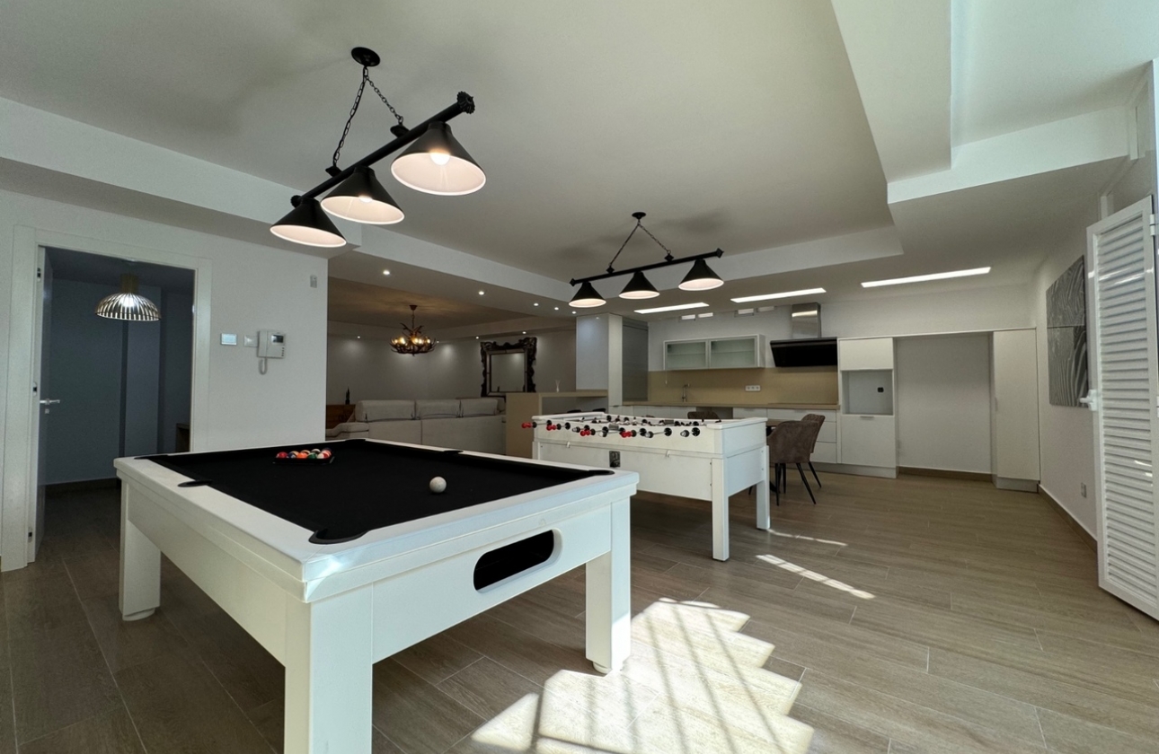 Resale - Villa - San Miguel de Salinas