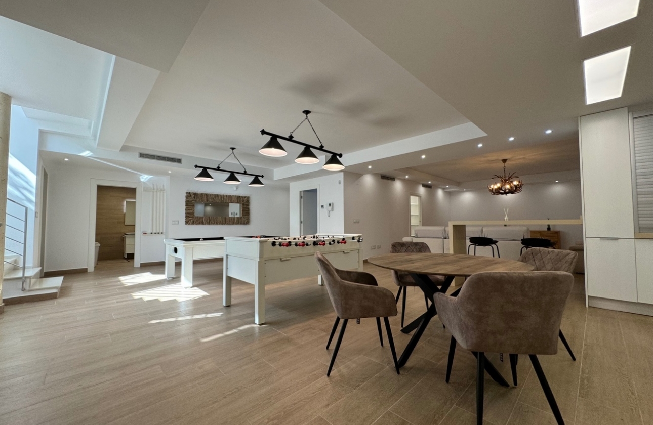 Resale - Villa - San Miguel de Salinas