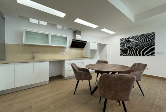 Resale - Villa - San Miguel de Salinas