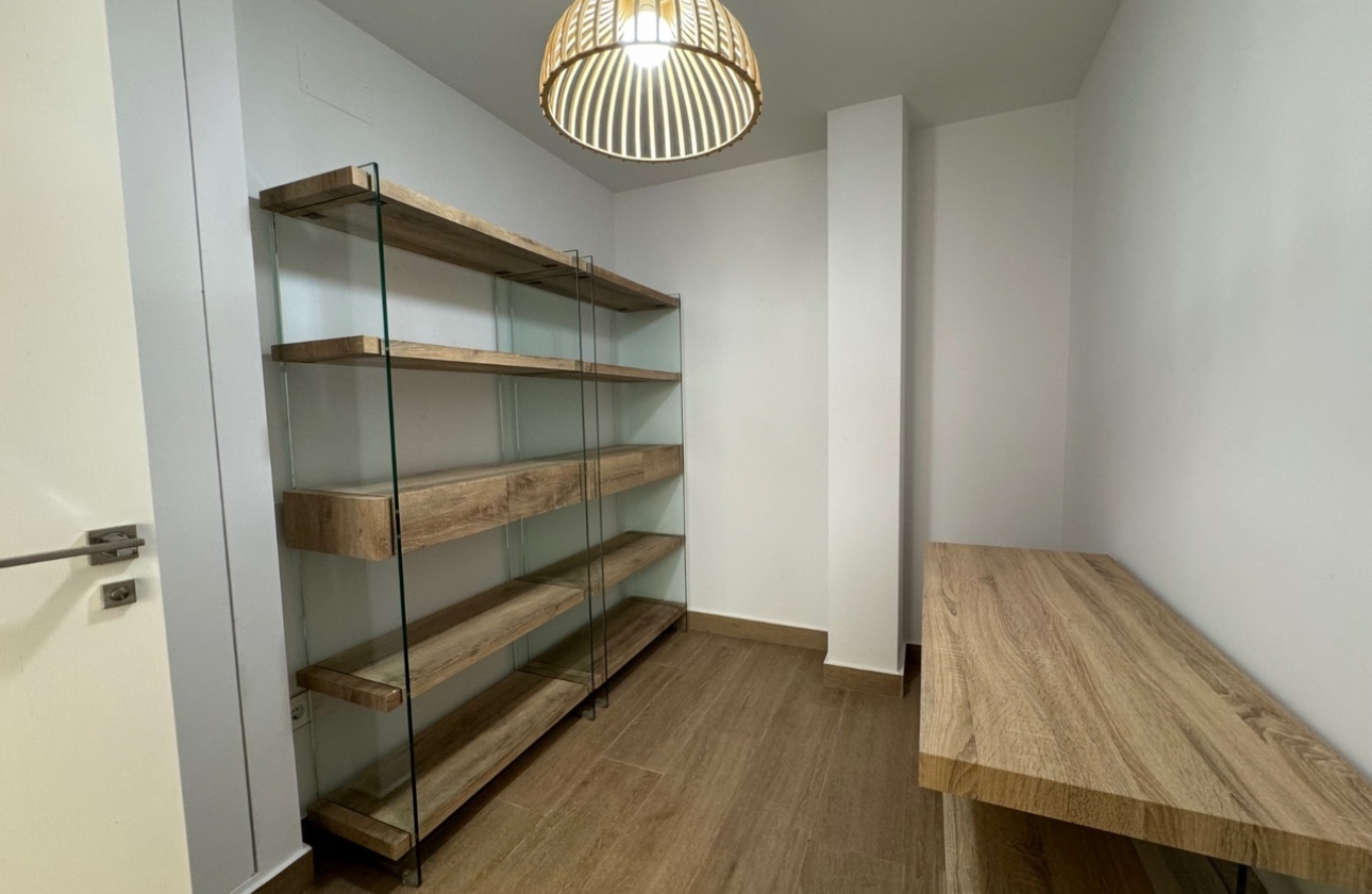 Resale - Villa - San Miguel de Salinas