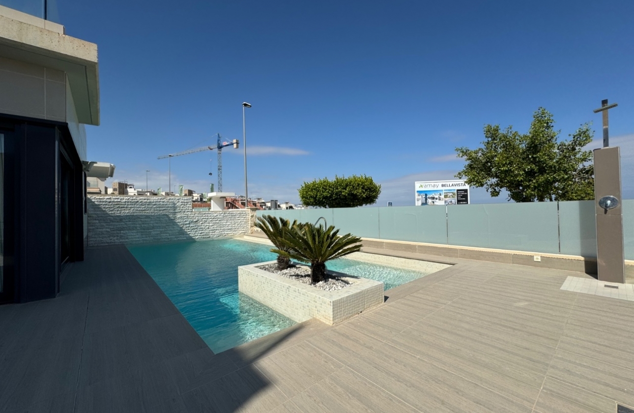Resale - Villa - San Miguel de Salinas