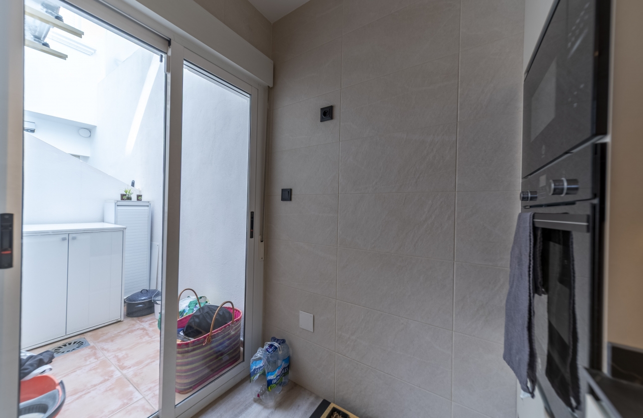 Rynek wtórny - Szeregowiec - Torrevieja - Los Altos