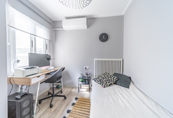 Rynek wtórny - Szeregowiec - Torrevieja - Los Altos