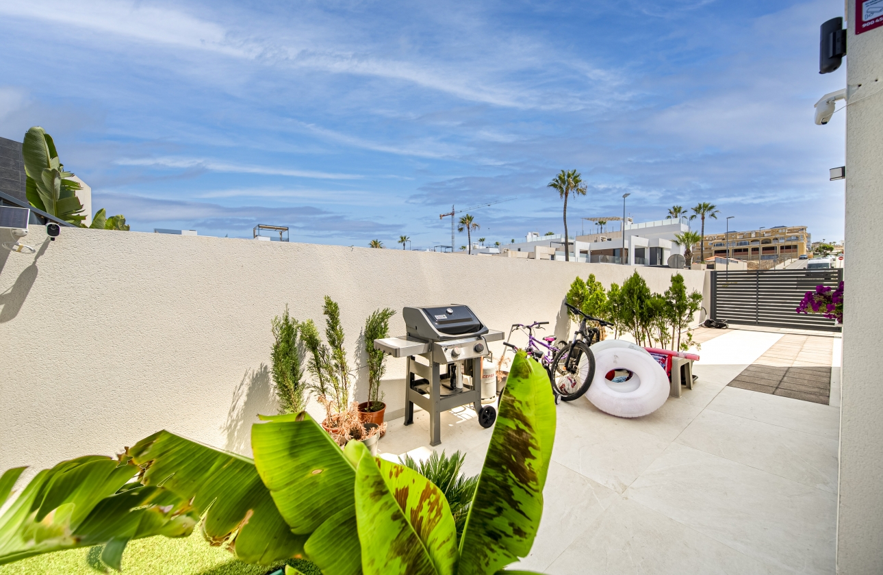 Resale - Villa - Benijofar