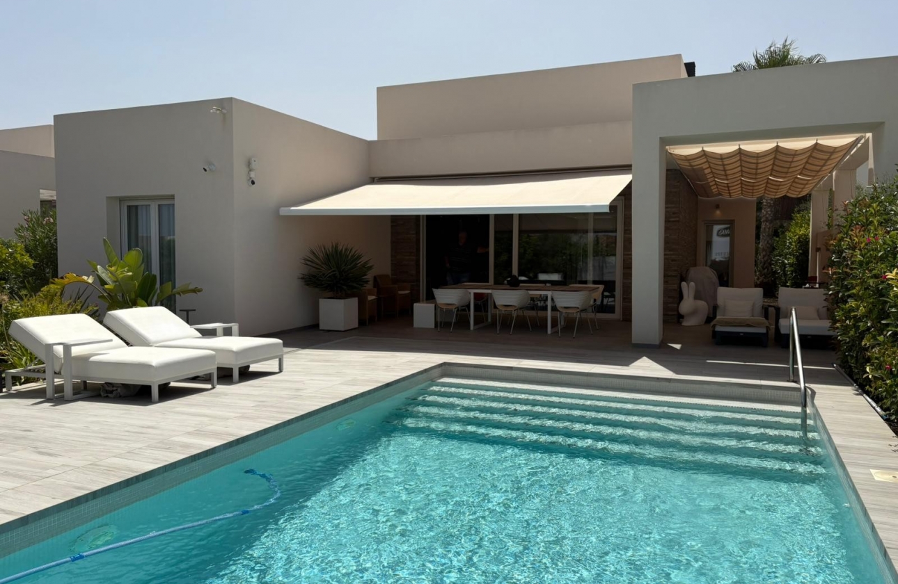 Rynek wtórny - Villa - Algorfa - La Finca Golf