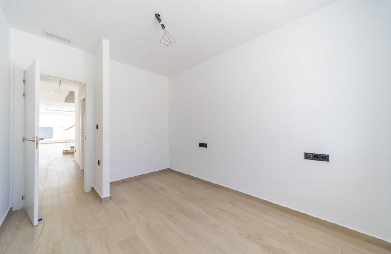 Rynek wtórny - Villa - Torrevieja - Aguas Nuevas