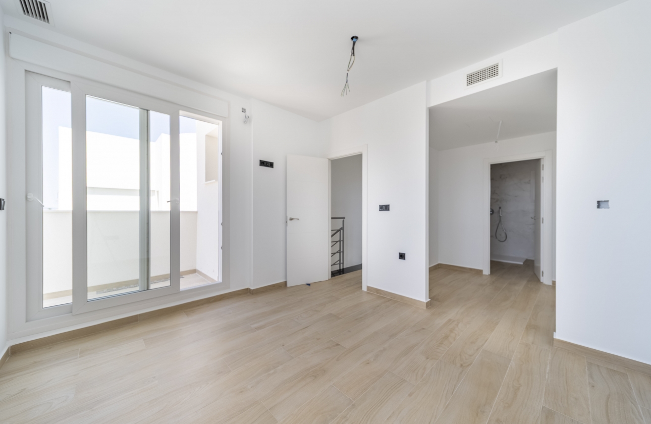 Rynek wtórny - Villa - Torrevieja - Aguas Nuevas