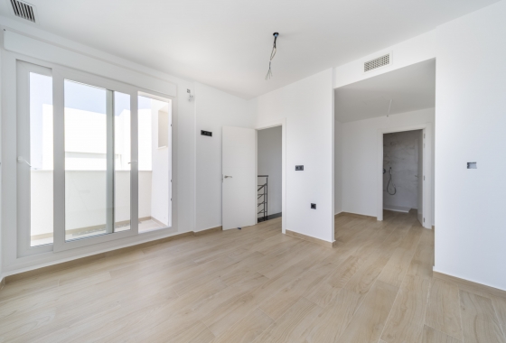 Rynek wtórny - Villa - Torrevieja - Aguas Nuevas