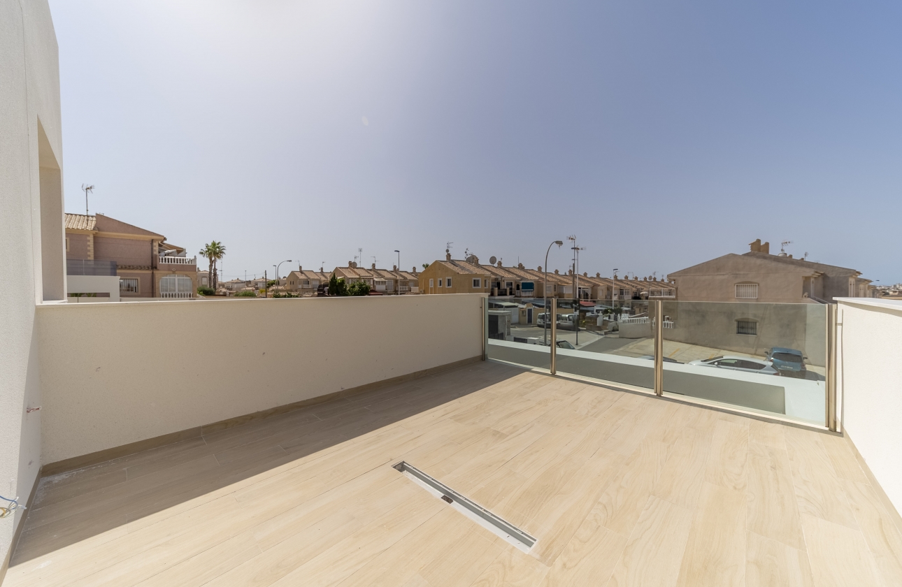 Rynek wtórny - Villa - Torrevieja - Aguas Nuevas