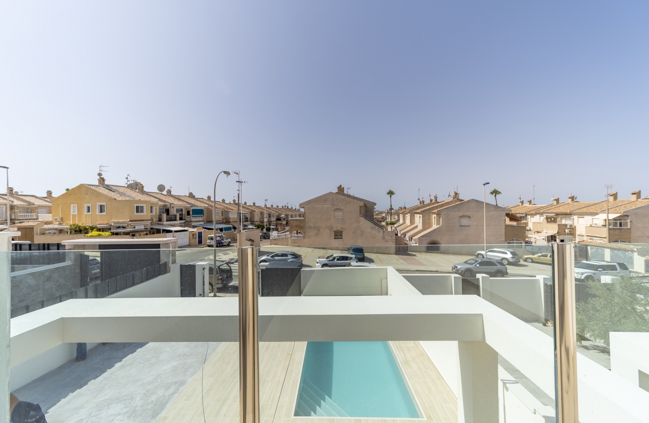 Rynek wtórny - Villa - Torrevieja - Aguas Nuevas