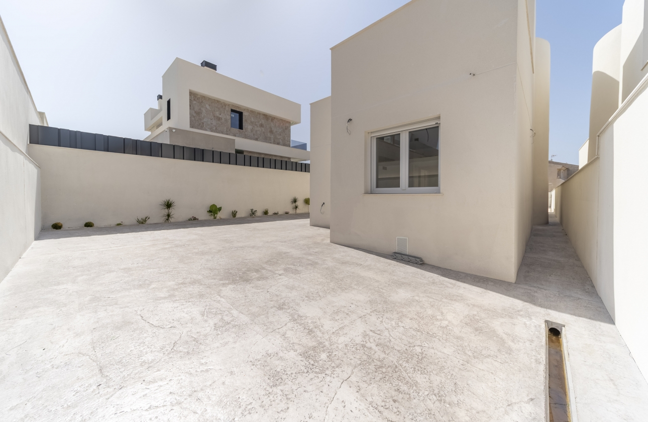 Rynek wtórny - Villa - Torrevieja - Aguas Nuevas